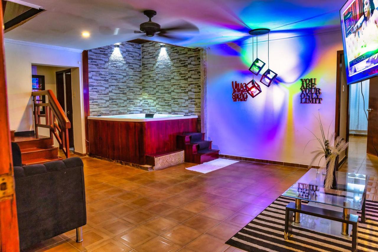 Classics - Omega House * Cartagena